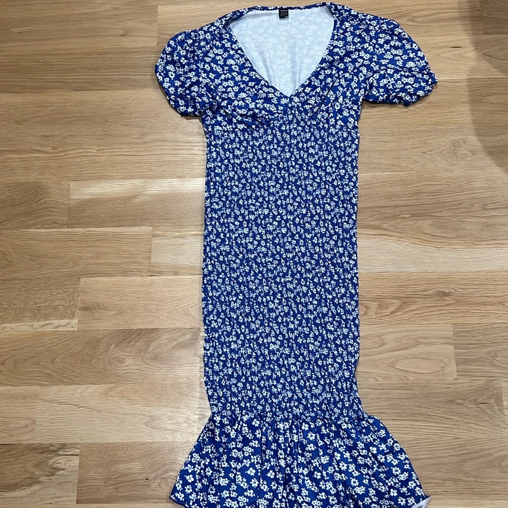 SHEIN blue and white midi dress size large